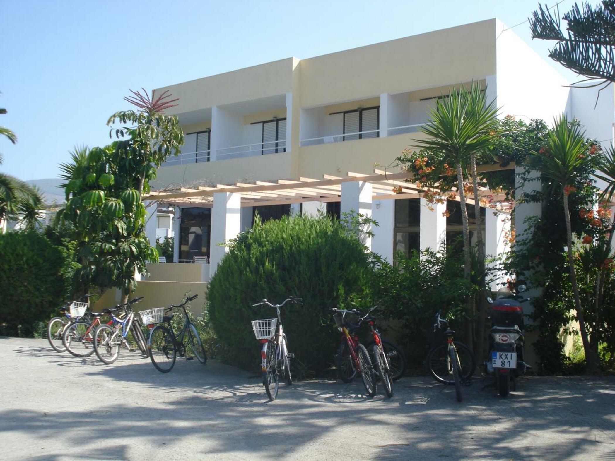 Iris Hotel Psalidi  Exterior photo